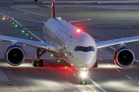 Why Does The Airbus A350's Cockpit Feature A Dark Outline? - Simple Flying