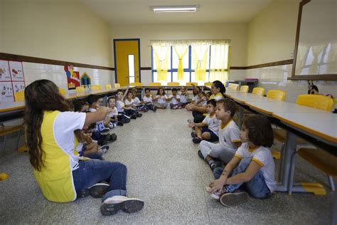 Apenas 25 Das Crianças Menores De 4 Anos Frequentam Creche Ou Escola