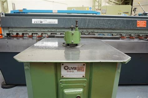 Oliver Sheet Metal Power Flanging Machine