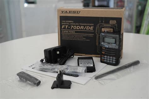 Second Hand Yaesu Ft De Fusion Handheld Radioworld Uk