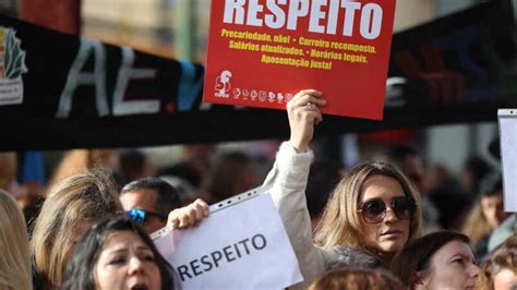 Greve Dos Professores Mais De Mil Docentes E Auxiliares Em Valen A