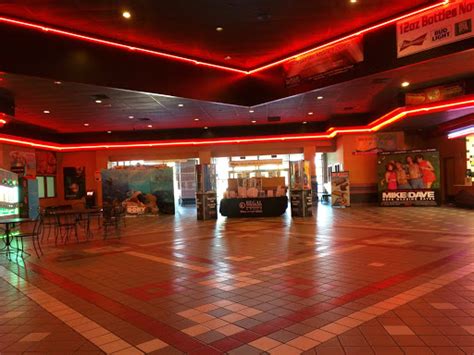 Movie Theater «Regal Cinemas Strawbridge Marketplace 12», reviews and ...