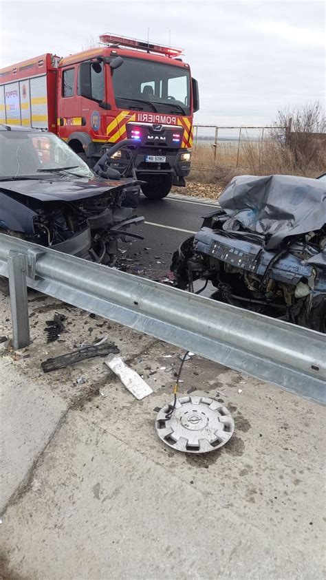 Accident cu două victime la intrare în Corbu Video replicaonline ro