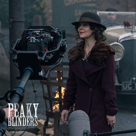 Polly Gray In Peaky Blinders S5 Bts 💙 Looks Atrizes Filmes