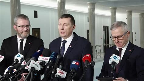 Braun Wprost Morawiecki Kaczy Ski Na Front Ukrai Ski Ho Ownia W