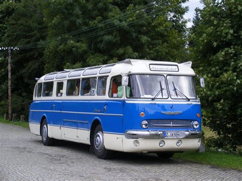 Pin auf OLD BUSES and PULLMANS Παλιά Λεωφορεία και Πούλμαν