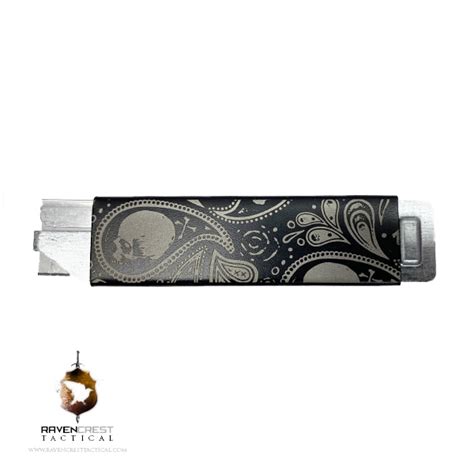 Pop Knife (ox) - Skull Paisley Engraving - Shop Now