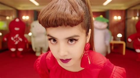 蔡依林 Jolin Tsai 什麼什麼 Stand Up 《捉妖記2》電影主題曲 華納official 官方mv Youtube