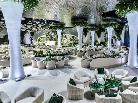 A Unique Green And White Wedding In Kuwait Arabia Weddings