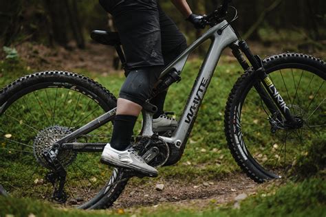 Premier British Bike Brand Whyte Bikes Unveils High Tech E Lyte E Mtb