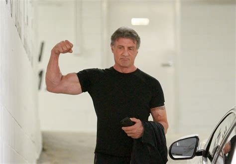 Sylvester Stallone wrócił na siłownię Słynny Rambo zaprezentował