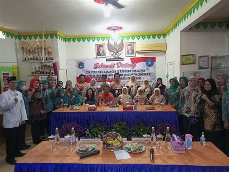 Foto Verifikasi Lapangan Lomba 10 Program Pokok PKK Di Kelurahan