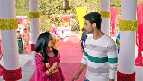 Yeh Rishtey Hain Pyaar Ke S01E225 Abir Defends Mishti Full Episode