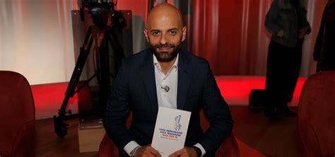 Luca Trapanese Gay Cattolico Adotta Bimba Down Vocazione E No Allutero In Affitto Maurizio