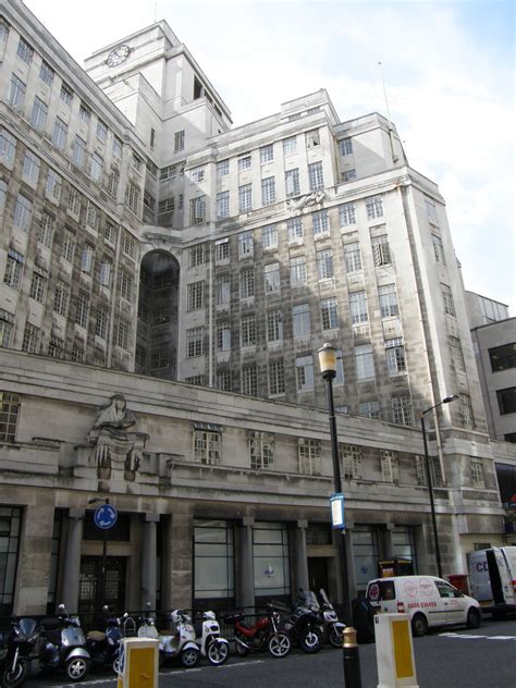 Schedule and Route Information for the 55 Victoria Bus 6