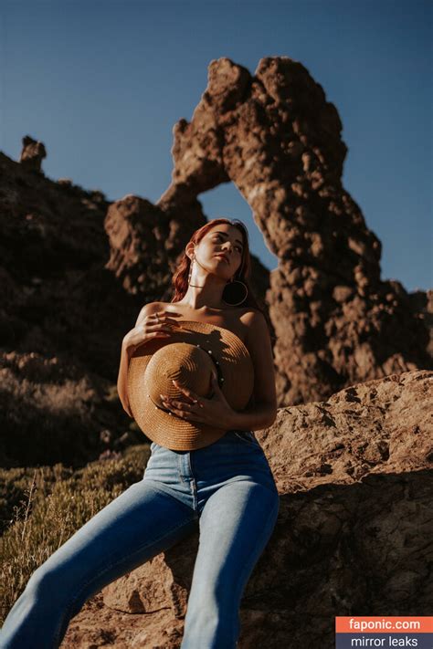 Agatha Vega Aka Agathavegaa Nude Leaks Onlyfans Photo Faponic