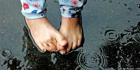 How To Take Care Of Your Feet During Monsoon Feet Care