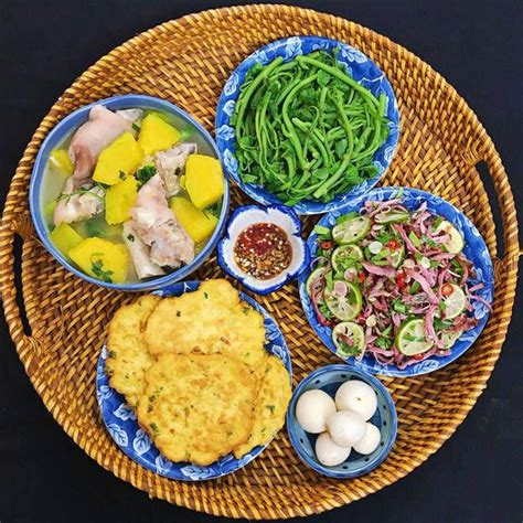 Bà mẹ hot nhất MXH gợi ý những mâm cơm tuyệt ngon cho ngày mát trời