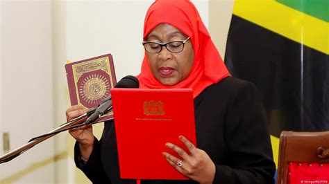 Samia Suluhu Aapishwa Kuwa Rais Wa Tanzania DW 19 03 2021