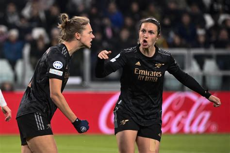 Arsenal On Top Uefa Womens Champions League Matchday 3 Roundup