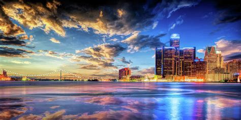 Detroit Skyline Sunset by Christopher Arndt