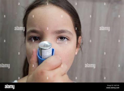 Asthma Inhaler Child Hi Res Stock Photography And Images Alamy