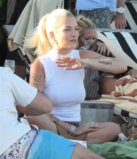 Lottie Moss Lottiemossxo Nude Leaks OnlyFans Photo TheFappening