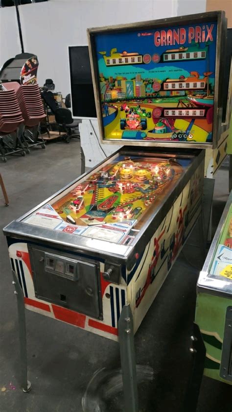 Grand Prix Pinball Machine Williams 1976 3