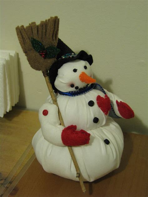 Stuffed Snowman by AdariaMoonlight on DeviantArt