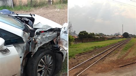 Carro família colide contra trem em Cambé ninguém se feriu Tem