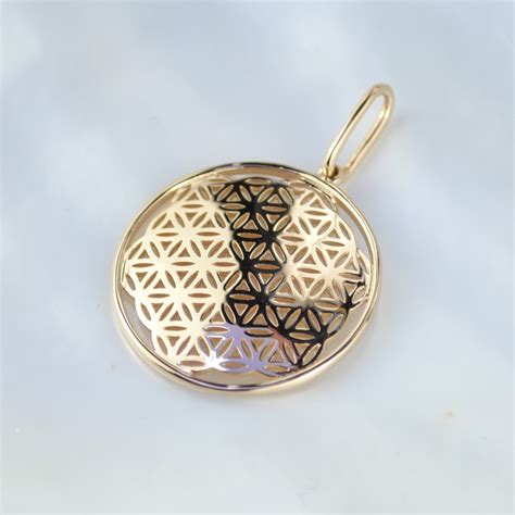 Кулон подвеска Цветок жизни оберег из золота (Вес: 3 гр.) | Купить в ...