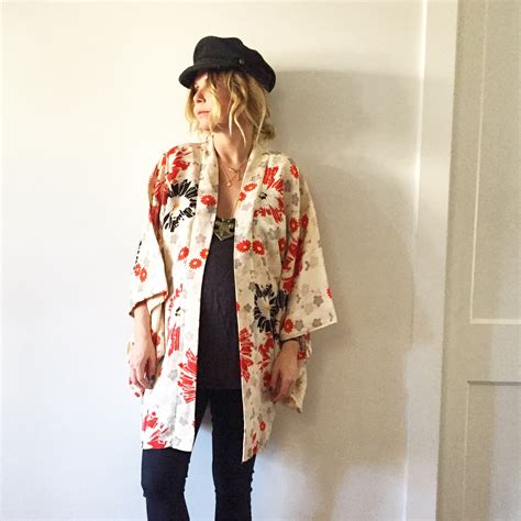 Vintage Silk Japanese Floral Kimono Printed Silk Kimono Layering Jacket