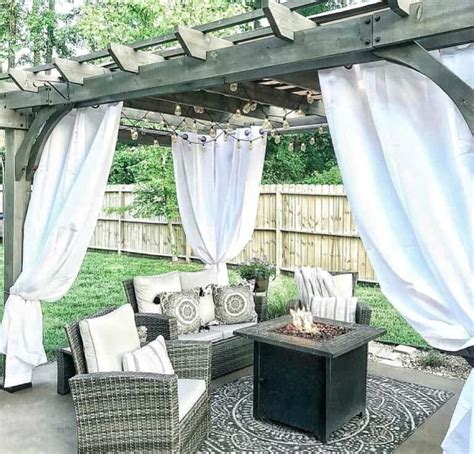 10 Attractive Patio Curtain Ideas for Your Outdoor Space