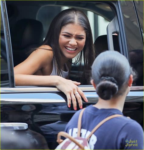 Zendaya Sings On First 'Greatest Showman' Track - Listen Now! | Photo ...