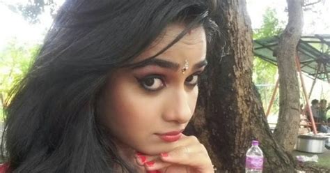 Ritu Singh HD Wallpaper Latest Ritu Singh Hot Photos Images Pictures Top Bhojpuri