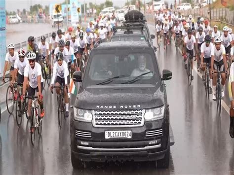 Pm Modi Holds Road Show Accompanied By Cyclists In Rajasthans Bikaner