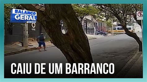 Van Escolar Cai De Barranco E Crian As Ficaram Feridas Balan O Geral