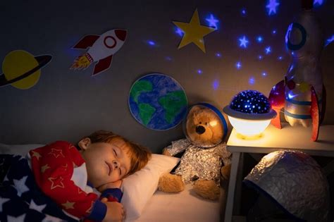 Night lights for Kids - Types and Features to consider - EuroSchool