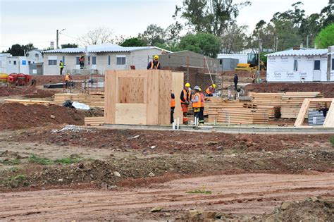 Mevir Avanza En La Construcci N Con Madera Y Desarrolla Casas En San