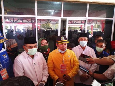 Pasangan Petahana Resmi Mendaftar Ke Kpu Karimun Metro News