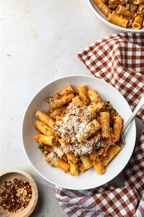 Rigatoni With Pork Ragu The Pasta Twins