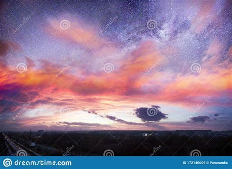 Sternenklarer Himmel Der Galaxie Stockbild Bild Von Sch N