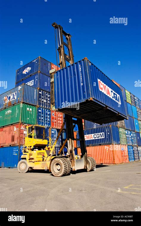 Can You Lift A Shipping Container With A Forklift At Julian Barns Blog