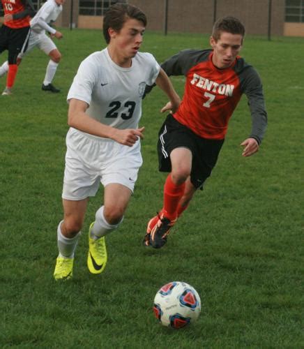 Fenton Soccer Overcomes Deficit Advances To Regional Final With 2 1