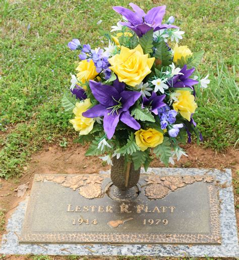 Grave Of Bluegrass Great Lester Flatt Oaklawn Cemetery Sparta Tn