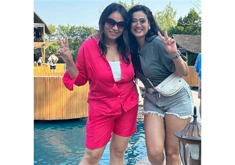 Shweta Tiwari Fans Call Her Palak Tiwari Sister After See Vacation