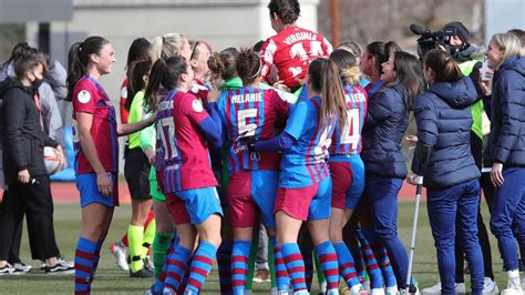 Vídeo Virginia Torrecilla y el manteo del Barça supercampeón el gesto