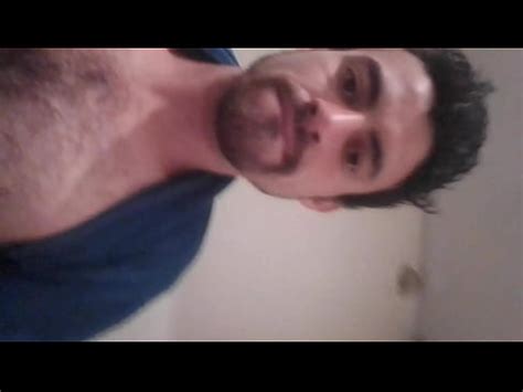 Giovanni masturbándose XVIDEOS