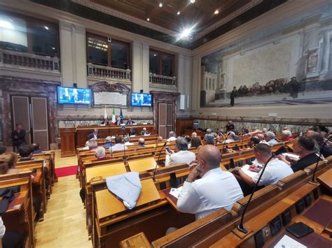 Unione Sindacale Di Base Democrazia Sindacale E Regole Sulla