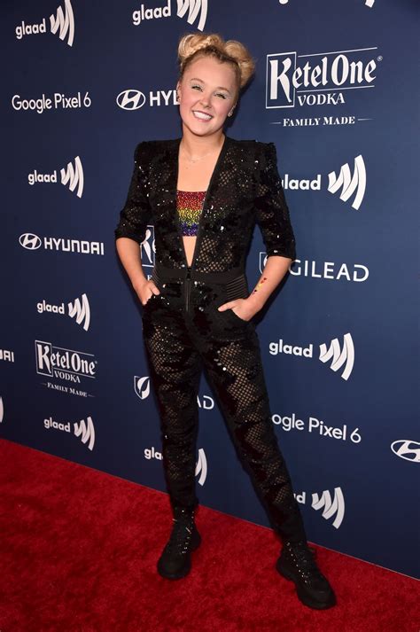 Jojo Siwa At 33rd Annual Glaad Media Awards In Beverly Hills 04022022